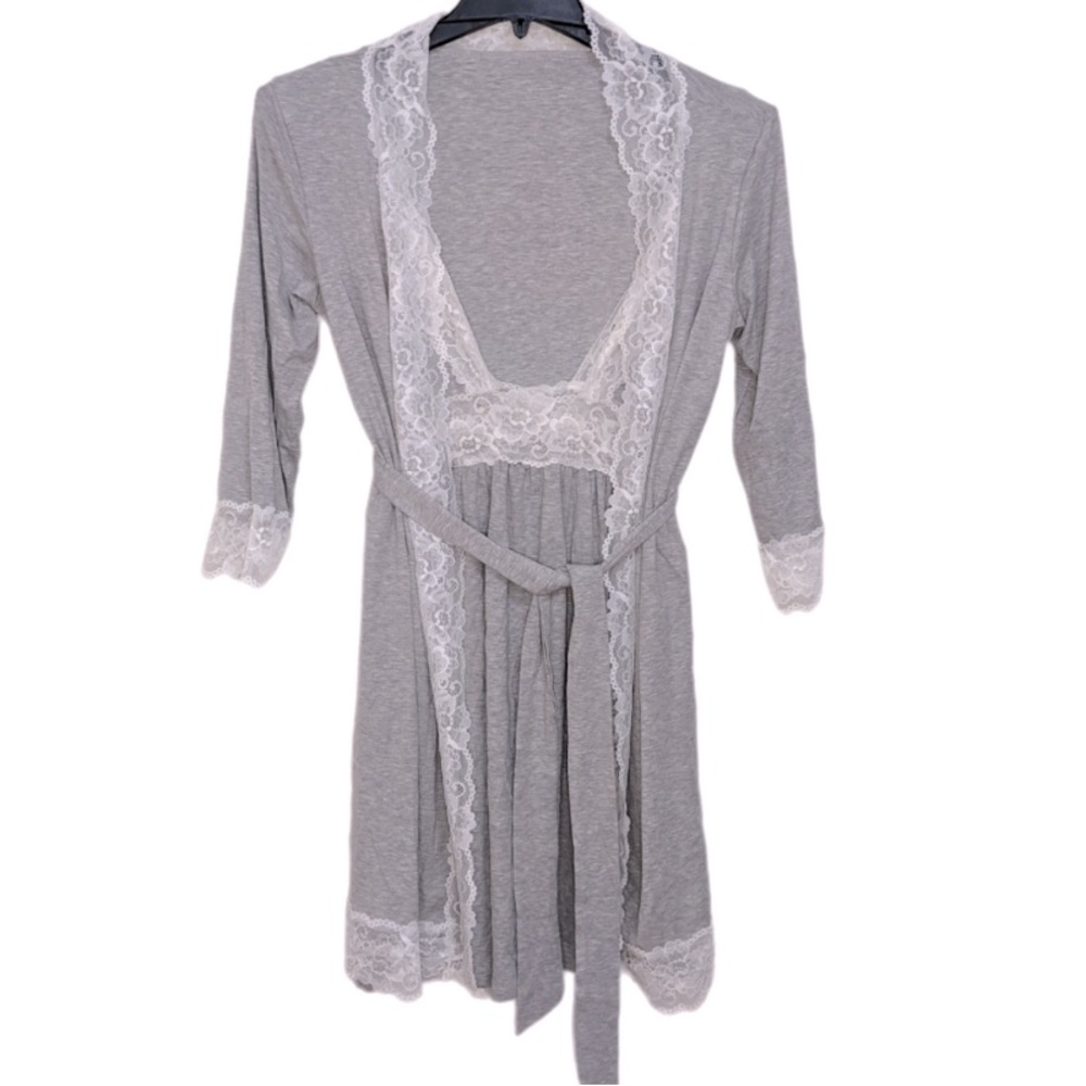 Savi Mom Maternal (doesn’t have to be) Robe and Chemise Set